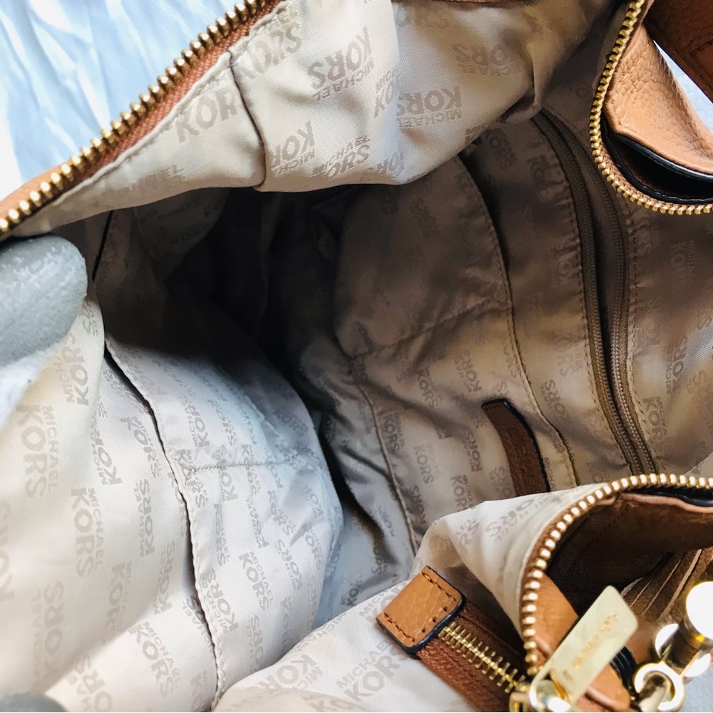 Michael Kors Leather Shoulder Bag - Picture 11 of 12